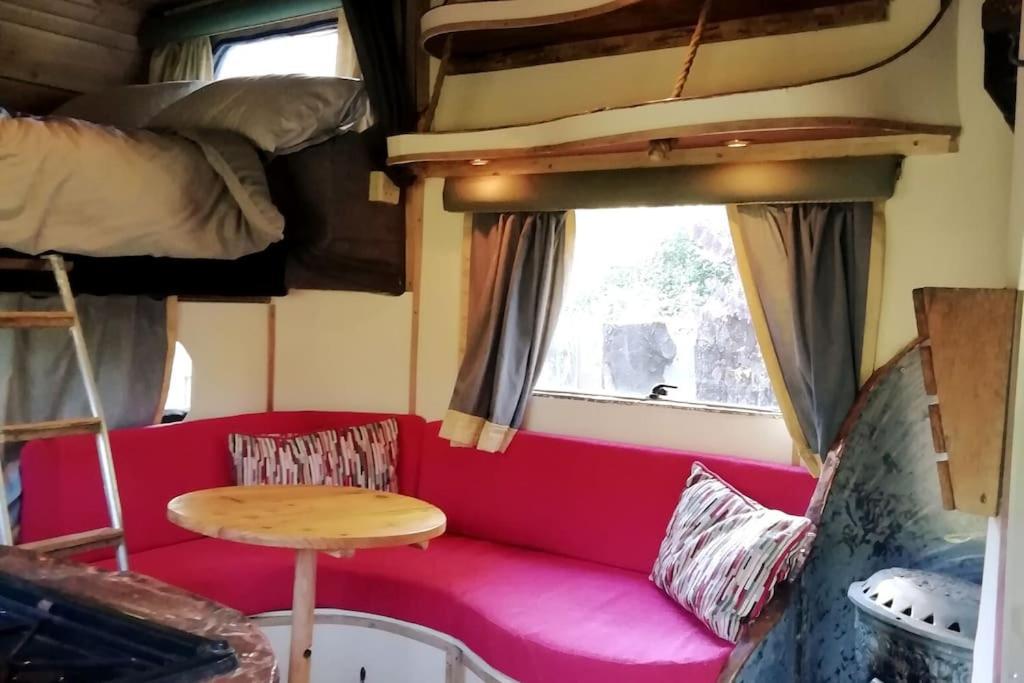 Truck & Pod Creative Nature Retreat. Bantry Dış mekan fotoğraf